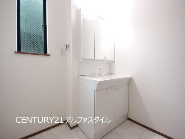 大和市代官４丁目の新築一戸建