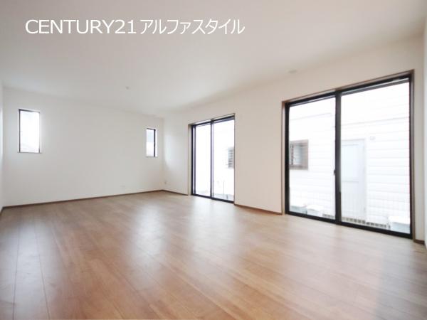大和市代官４丁目の新築一戸建