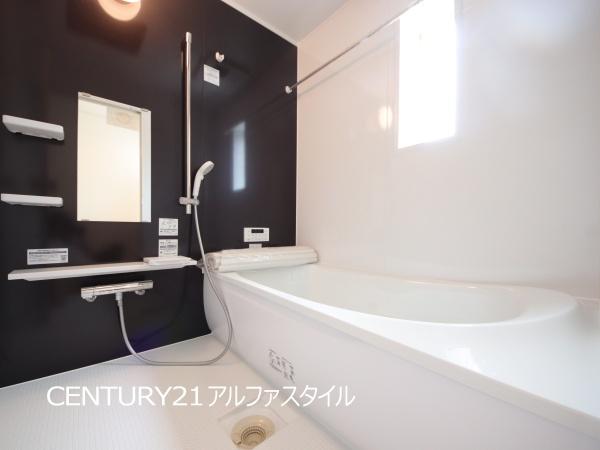 綾瀬市深谷中４丁目の新築一戸建