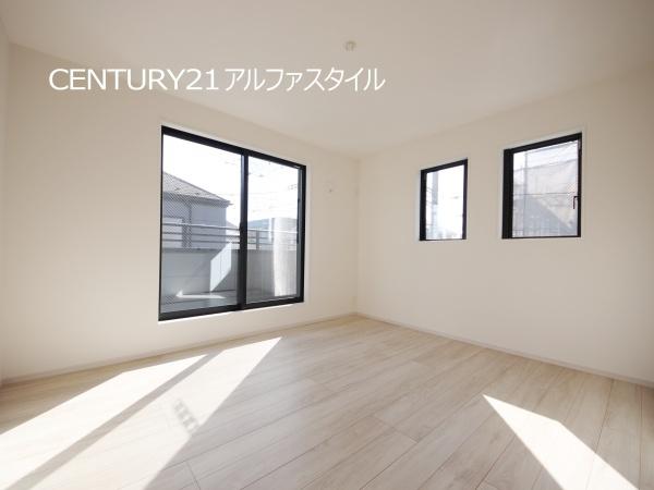 大和市中央６丁目の新築一戸建