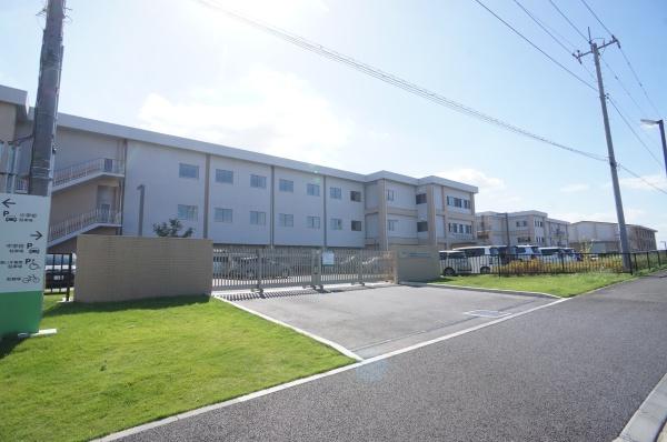 つくば市緑が丘の新築一戸建(つくば市立みどりの南中学校)
