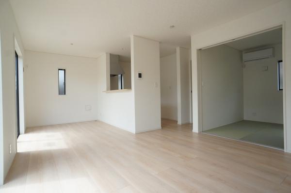 牛久市岡見町の新築一戸建