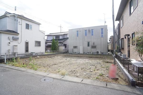 牛久市南7丁目の新築一戸建(駐車場)