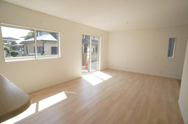 常総市新石下の新築一戸建