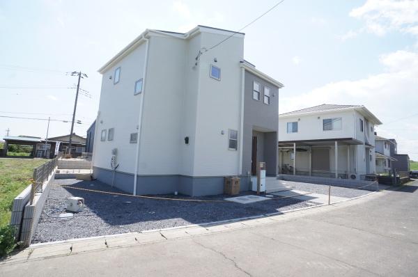 常総市中妻町の新築一戸建