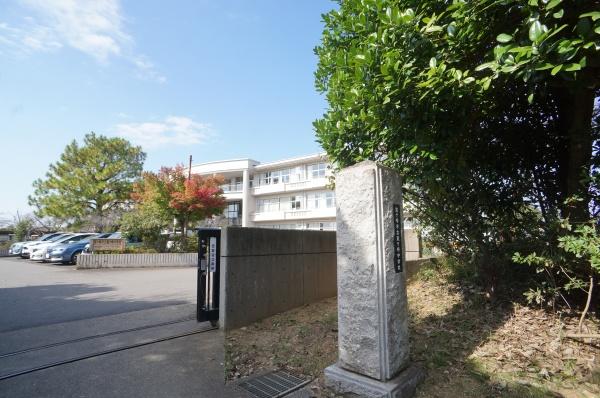 龍ケ崎市川余郷の新築一戸建(龍ケ崎市立龍ケ崎中学校)