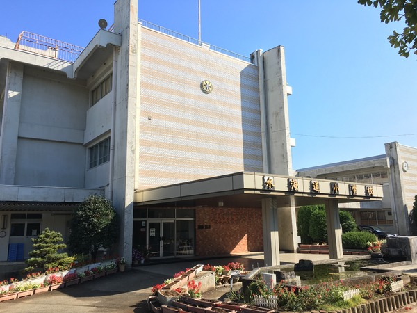 常総市水海道諏訪町の新築一戸建(常総市立水海道小学校)