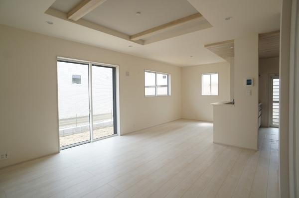 土浦市小岩田東２丁目の新築一戸建