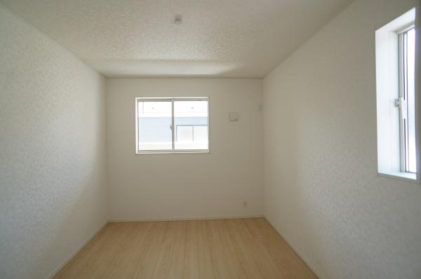 土浦市小松１丁目の新築一戸建