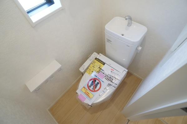 土浦市小松１丁目の新築一戸建