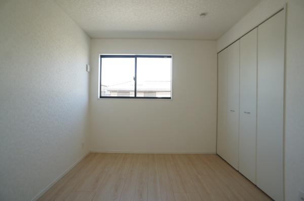 土浦市小松１丁目の新築一戸建