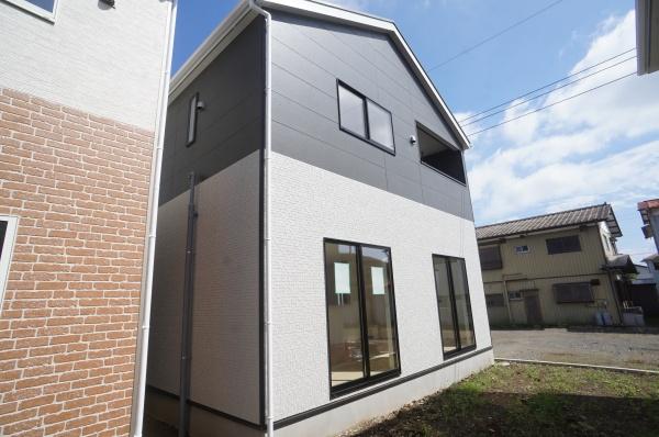 土浦市小松１丁目の新築一戸建