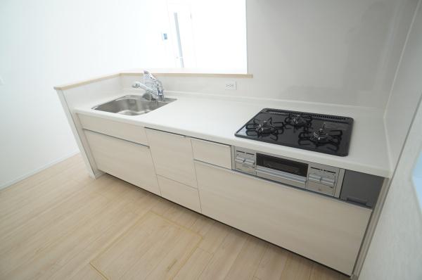 土浦市小松１丁目の新築一戸建