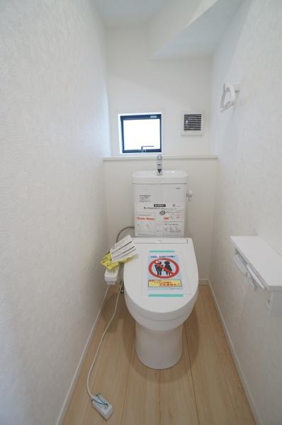 土浦市小松１丁目の新築一戸建