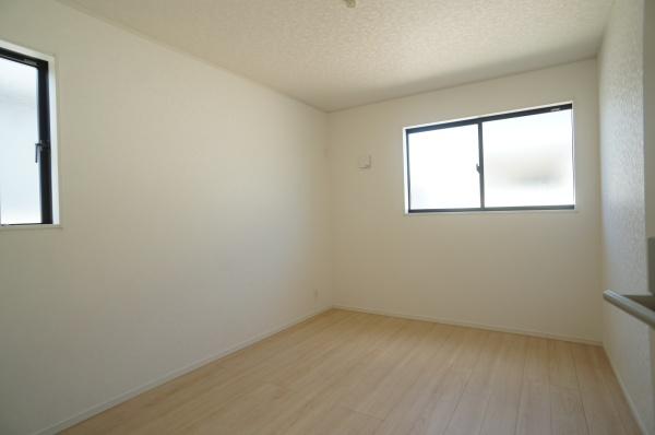 土浦市小松１丁目の新築一戸建