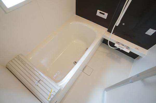 土浦市小松１丁目の新築一戸建