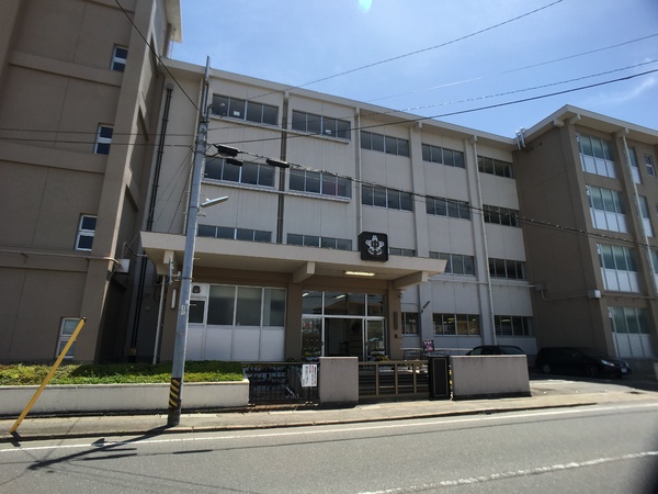 土浦市文京町の新築一戸建(土浦市立土浦第一中学校)