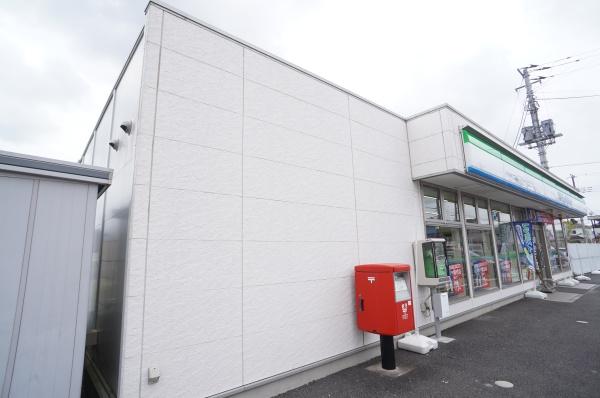 牛久市南５丁目の新築一戸建(ファミリーマート牛久神谷二丁目店)