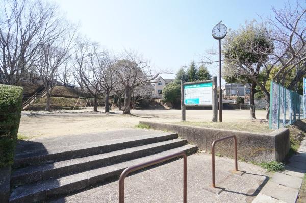 牛久市南５丁目の新築一戸建(みどり野第二街区公園)