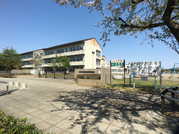 龍ケ崎市平台４丁目の新築一戸建(龍ケ崎市立馴馬台小学校)