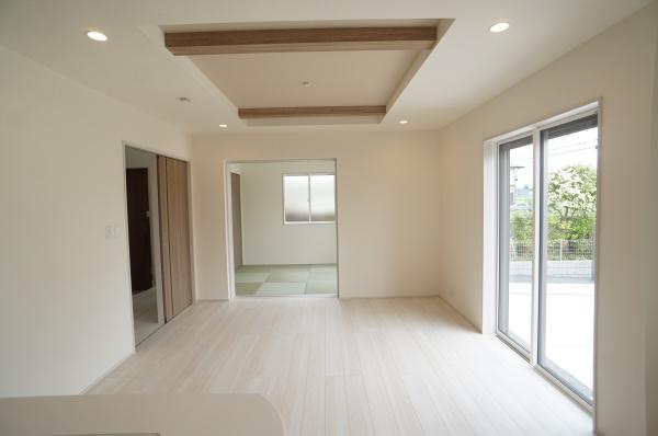 土浦市小松１丁目の新築一戸建