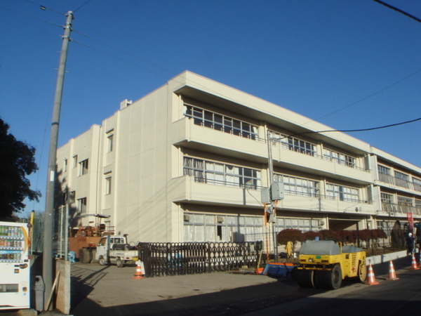 取手市米ノ井の新築一戸建(取手市立永山中学校)
