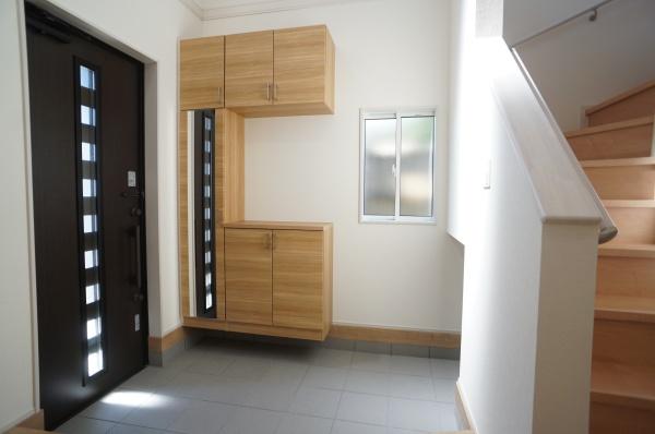 土浦市桜ケ丘町の新築一戸建(玄関)