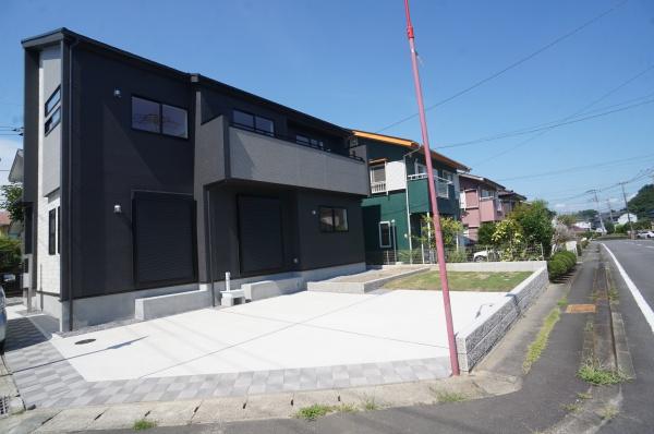 土浦市桜ケ丘町の新築一戸建(駐車場)