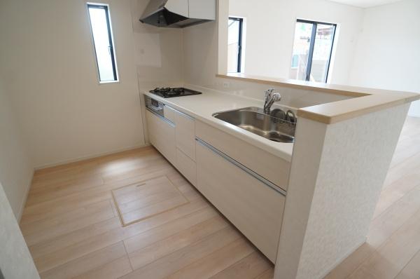 牛久市小坂町の新築一戸建