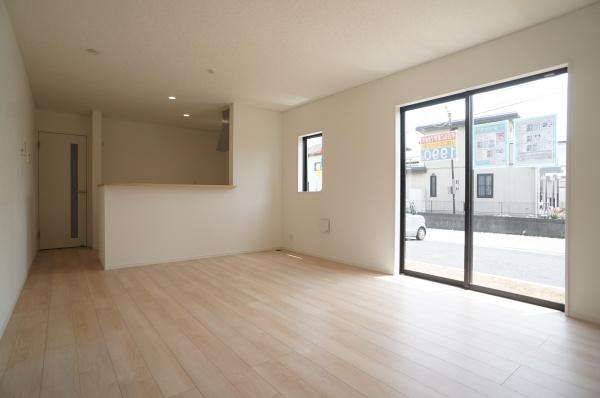 牛久市小坂町の新築一戸建