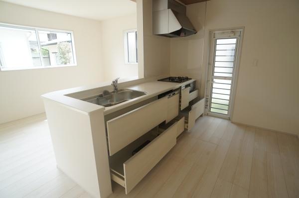 牛久市南７丁目の新築一戸建