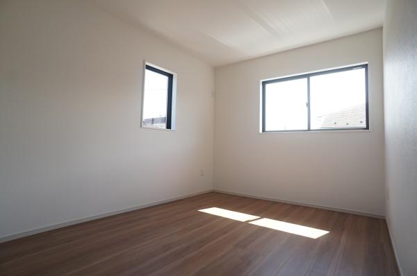 牛久市田宮町の新築一戸建(洋室)