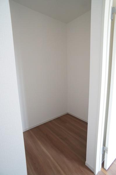 牛久市田宮町の新築一戸建(収納)