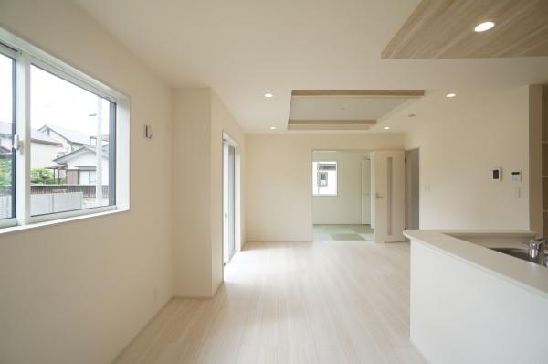 土浦市天川1丁目の新築一戸建(リビング)