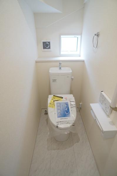 土浦市天川1丁目の新築一戸建(トイレ)