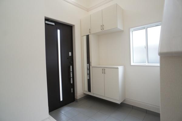 土浦市天川1丁目の新築一戸建(玄関)