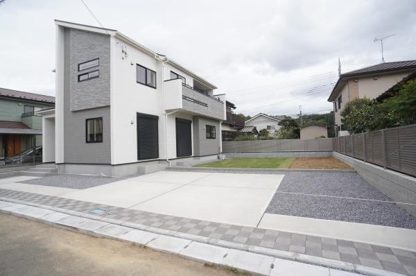 土浦市天川1丁目の新築一戸建(駐車場)