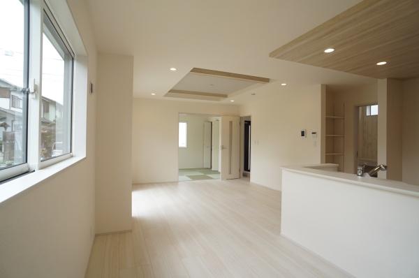 土浦市天川1丁目の新築一戸建(リビング)