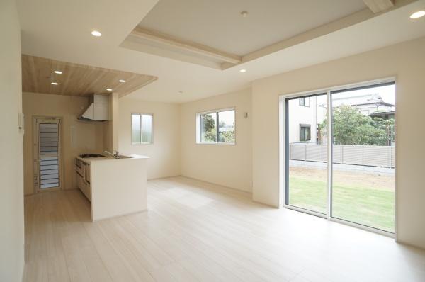 土浦市天川1丁目の新築一戸建(リビング)