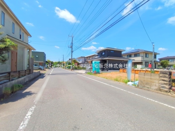 牛久市小坂町の新築一戸建