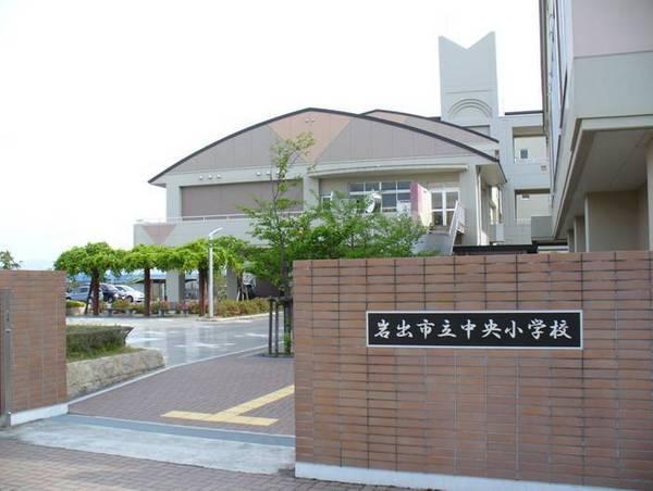 岩出市中迫の中古一戸建て(岩出市立中央小学校)