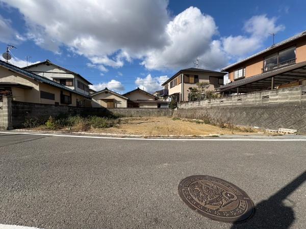 岩出市西国分　土地