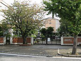 シャリエ和歌山壱番館(和歌山市立大新小学校)