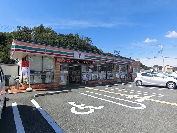 グランドハイツ和歌川(セブンイレブン和歌山塩屋店)