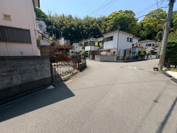 和歌山市田尻の中古一戸建て(前面道路含む現地写真)