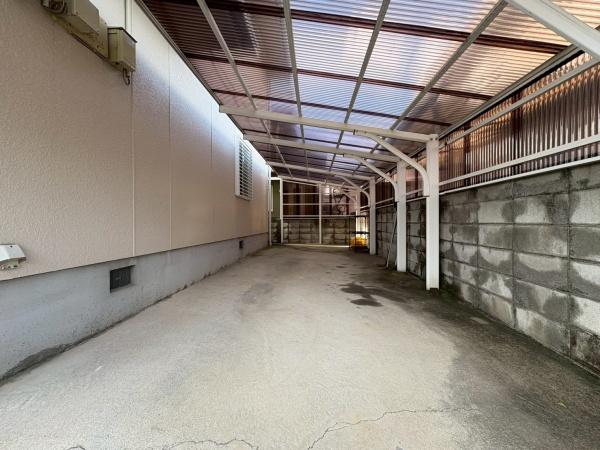 岩出市中島の中古一戸建て