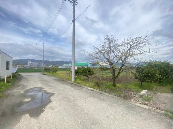 紀の川市尾崎　土地