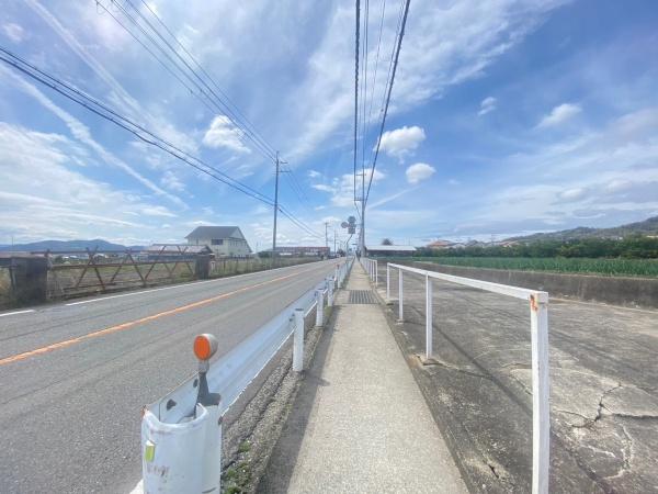 紀の川市中三谷　土地
