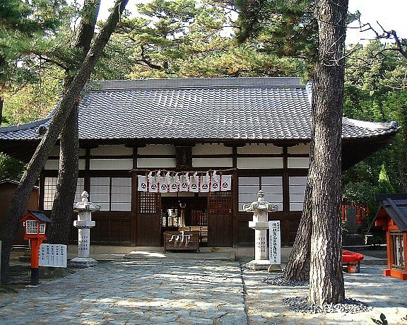 元美容院（アロマ）～国道42沿い～(玉津島神社)