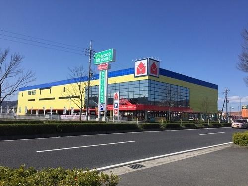 シャルマンフジ岩出弐番館(ヤマダ電機テックランド和歌山岩出店)